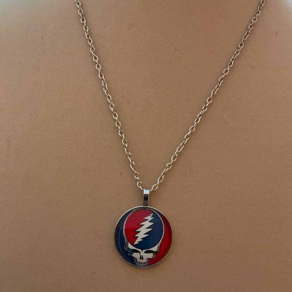 Grateful Dead Steal your Face necklace NWOT